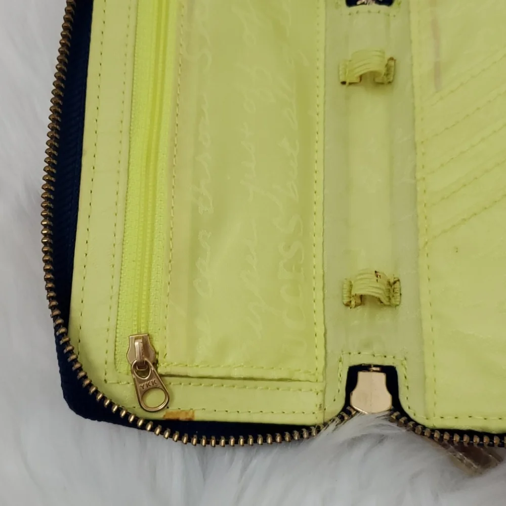 Lilly Pulitzer used zipper
